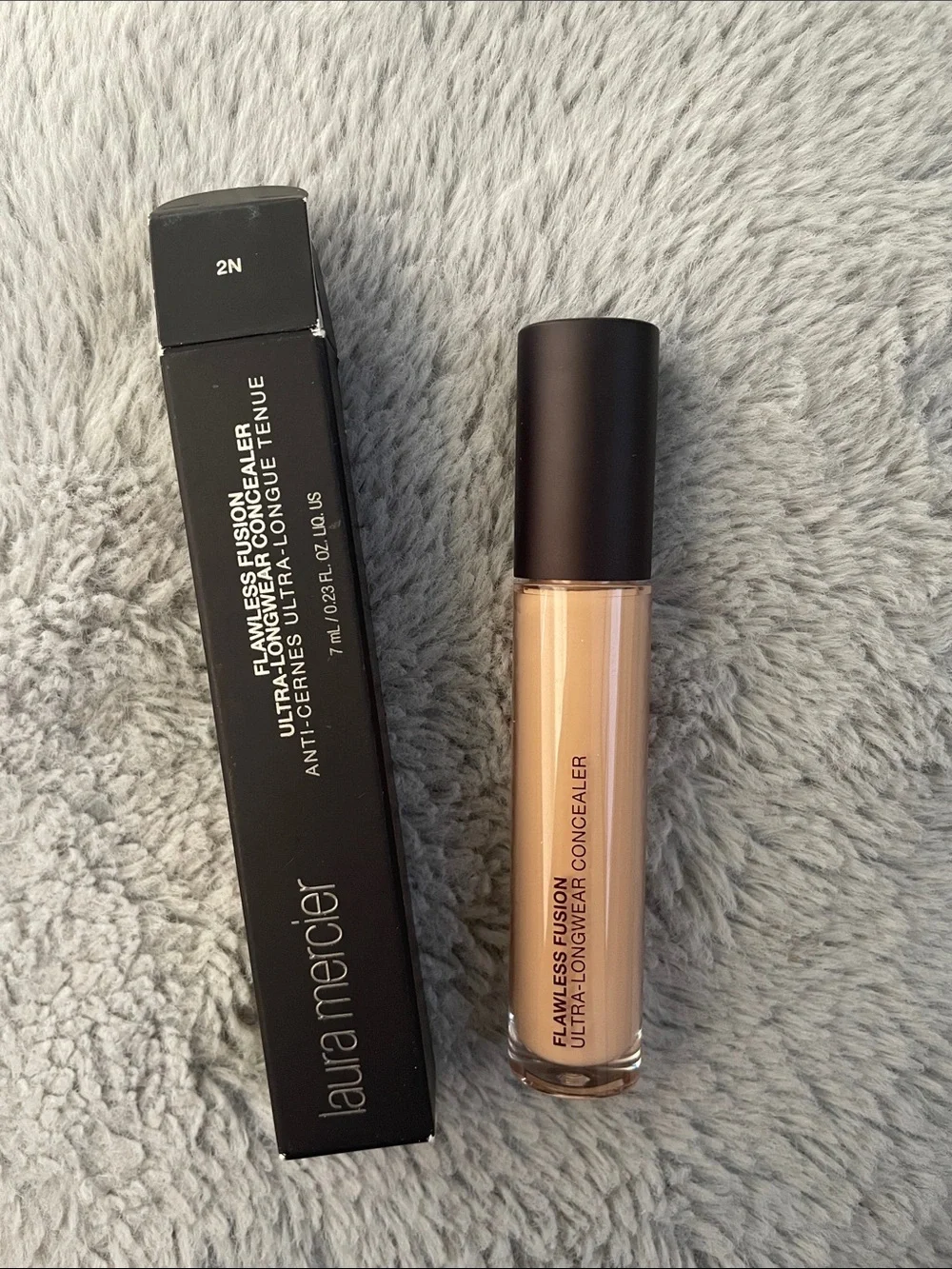 laura mercier Flawless Fusion Concealer 2N Beige Cream